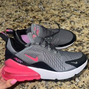 Nike Air Max 270 Black and Pink Sneakers